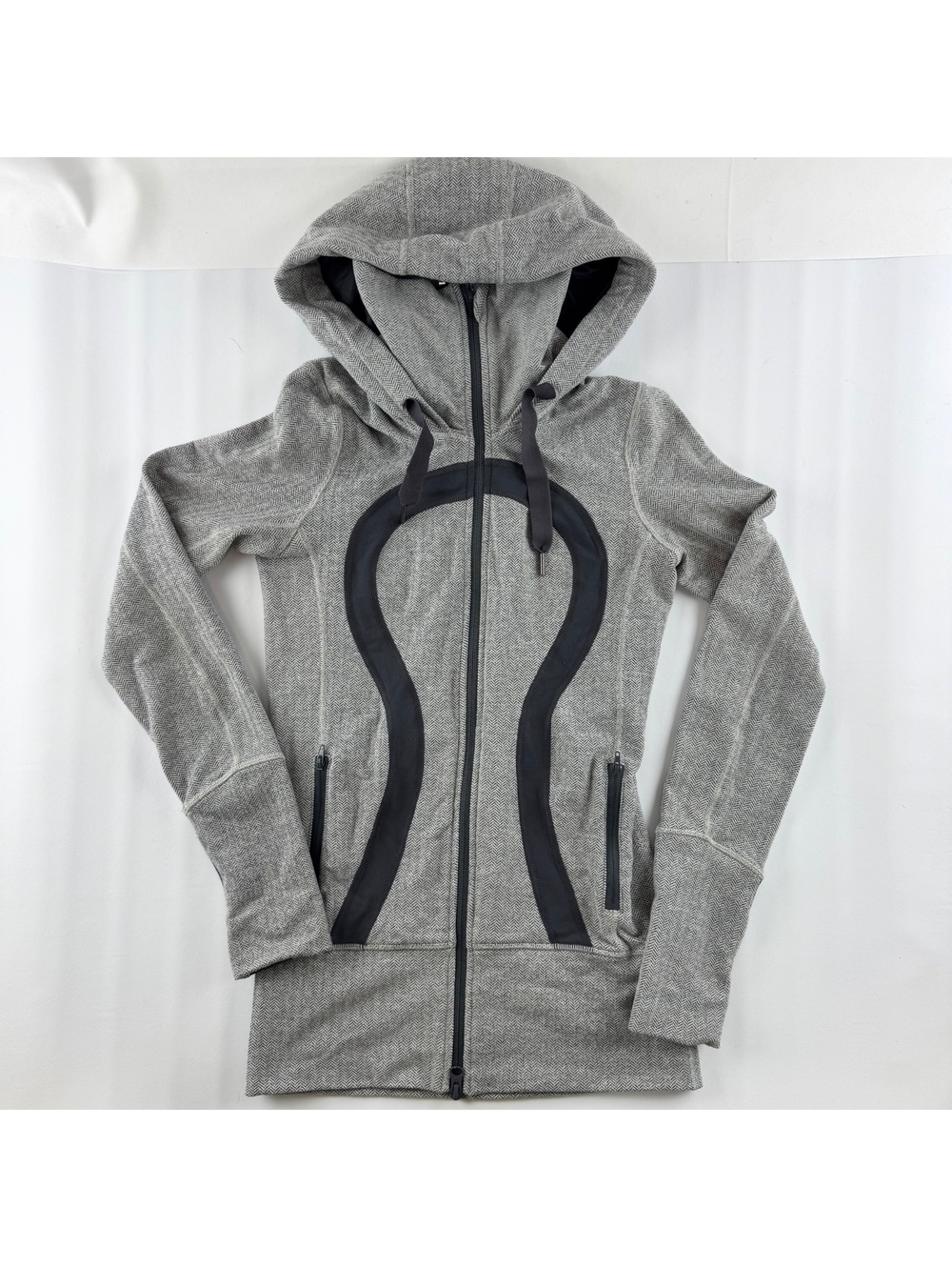 Lululemon Women’s Gray Zip Hoodie Size 2